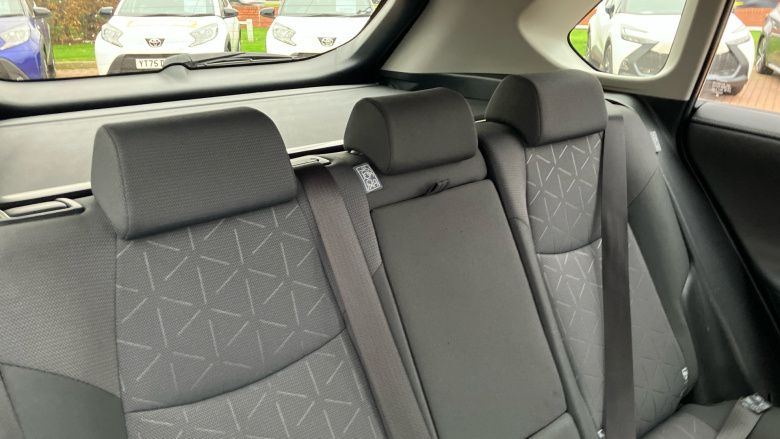 Toyota RAV4 2.5 VVT-i Hybrid Design 5dr CVT 2WD Hybrid Estate